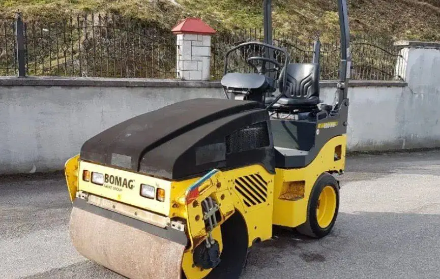 BOMAG BW 120 AC-4 3.5 տոննա ՈԻղեգլան (Կատոկ), ասֆալտապատում կռոշկա վարձով տեխնիկա Հայաստանում
